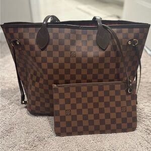 Louis Vuitton Neverfull MM tote
Damier Ebene